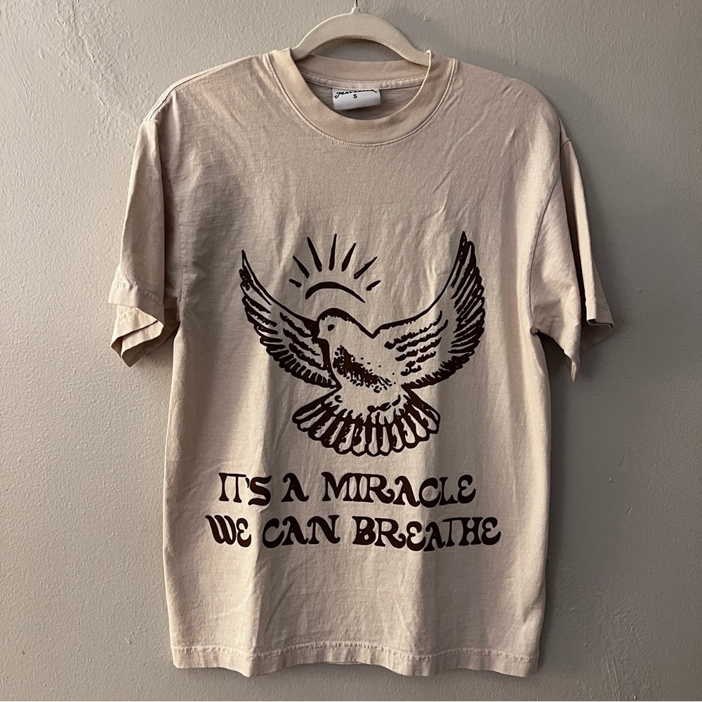 Maverick City Music - “BREATHE” Shirt in Natural